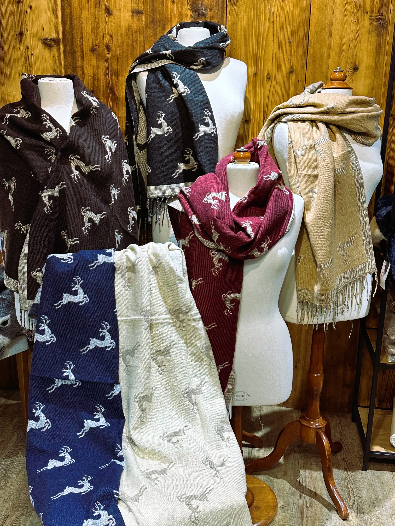 Damen-Schal "Hirsch-2025"